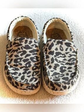 Hey Dude Women’s Size 7 Leopard Print Slip-On Shoes - Black & Off White